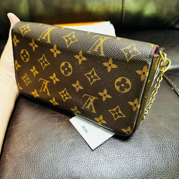 Louis Vuitton Felicie Pochette - Picture 7 of 16
